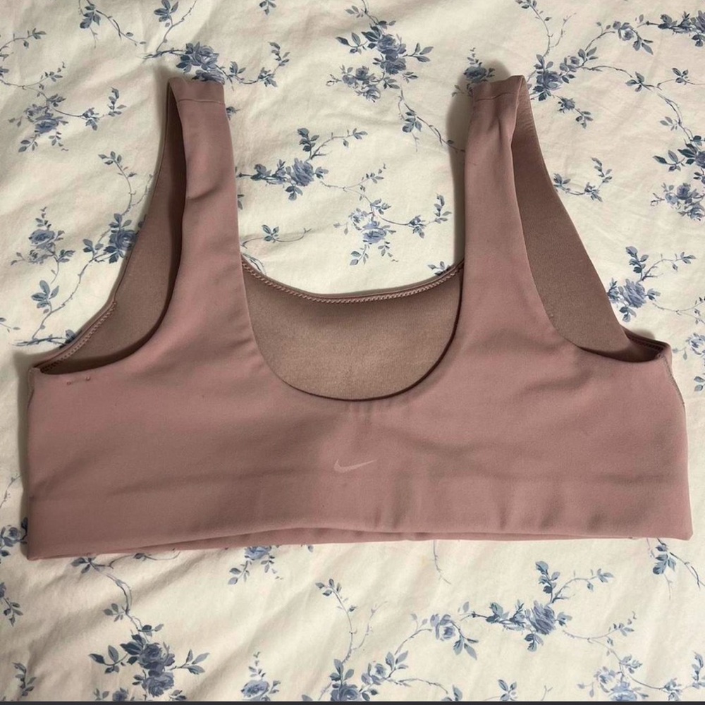 Nike Alate Dri-Fit Sports Bra